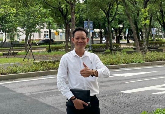 Anh Nguyễn Minh Khôi - 44 tuổi
