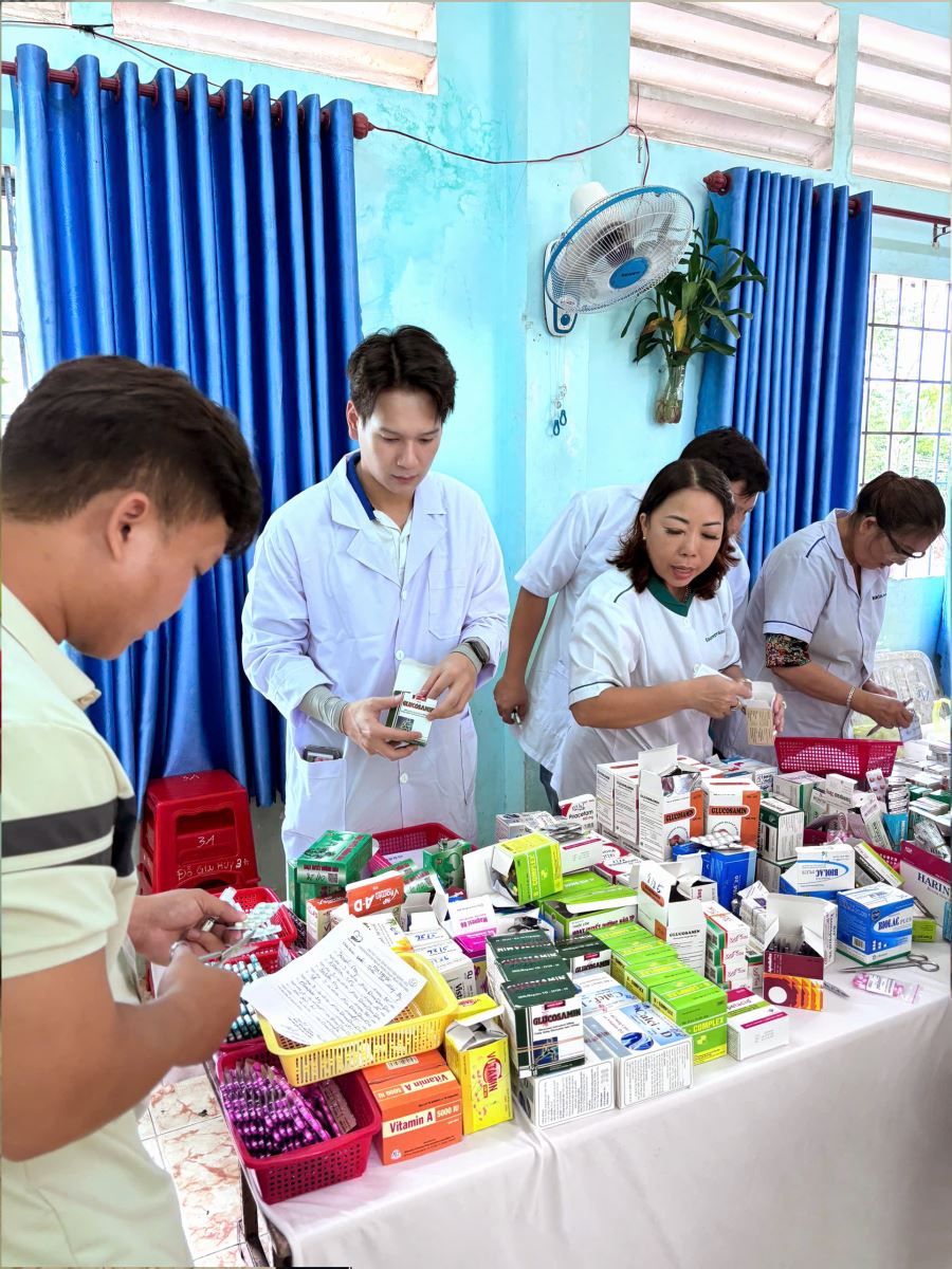 AUSMEDIC – CHUNG TAY CHIA SẺ YÊU THƯƠNG, LAN TỎA SỨC KHỎE