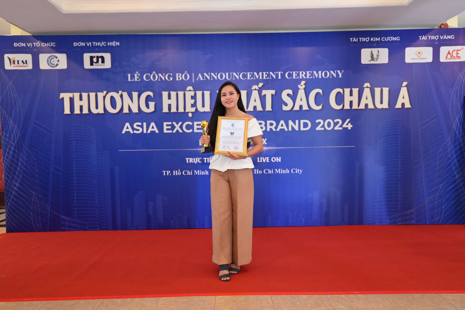 ANAPHAR - “TOP 10 THƯƠNG HIỆU XUẤT SẮC CHÂU Á 2024”